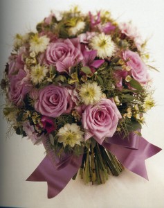 Come realizzare un bouquet da sposa Come realizzare un bouquet da sposa