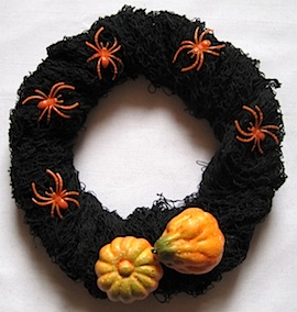 pumpkin-spider-wreath-270x284