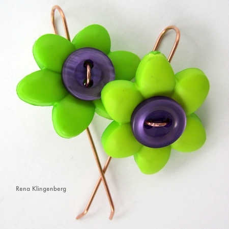 flower-power-button-earrings-010-w