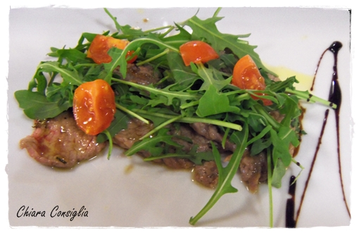 tagliata rucola e pomodorini