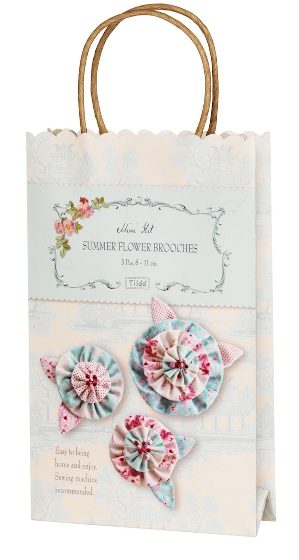 kit Flower Brooches1