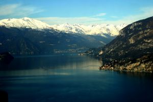 941195_flying_on_lake_of_como_italy_2